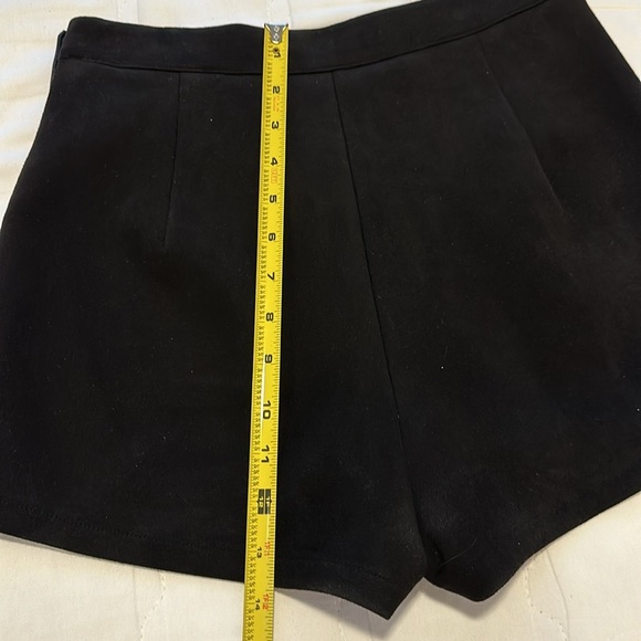 NWOT RARE Misguided Black Wrap Skort Size 4 - Picture 7 of 10